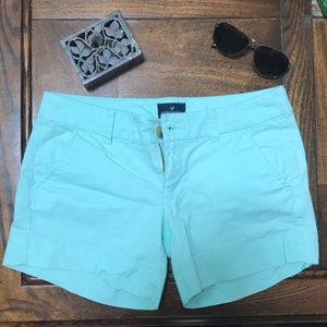 Nice light classy Midi Shorts from Am. Eagle